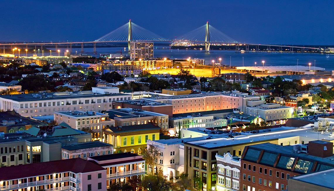 The Charleston skyline and Arthur Ravenel Jr. Bridge at dusk
